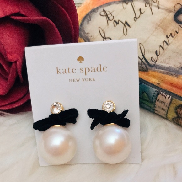 KATE SPADE • Girls In Pearls Velvet Drop Earrings - Picture 6 of 6